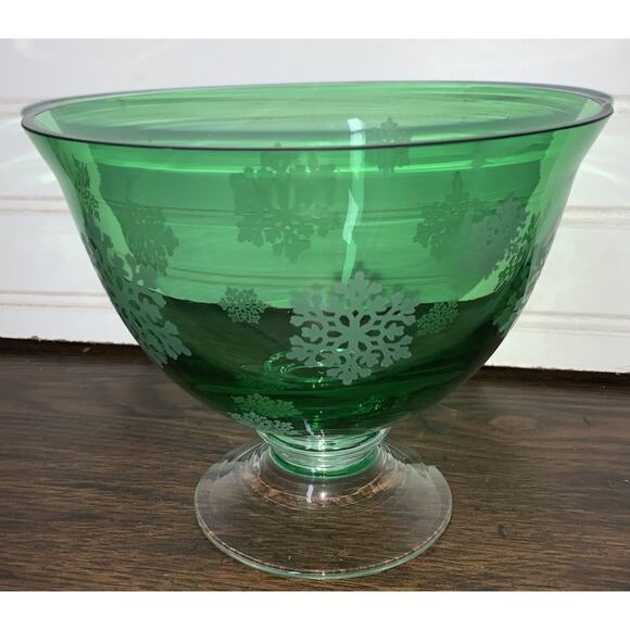 Vtg Handblown Green Glass Lead Crystal Compote, White Snowflakes 7"Diam x 5.75"T - Picture 4 of 5